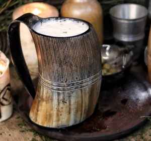 Taza para beber vikingo - Product Image 3