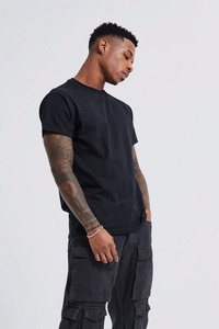 เสื้อยืดผ้าโพลีเอสเตอร์สำหรับผู้ชายเสื้อลำลองแขนสั้นผ้าคอตตอนน้ำหนักเบาออกแบบได้ตามต้องการสำหรับเล่นกีฬา - Product Image 4