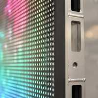 Écran LED transparent haute transparence P3.91, mur vidéo en verre, signalisation numérique OEM 6000 Nits pour vitrine de centre commercial intérieur