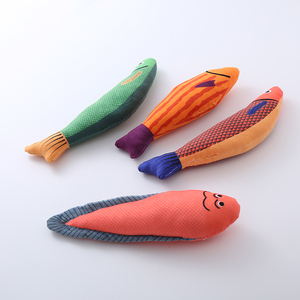 Custom <span class=keywords><strong>New</strong></span> Design Sea Animals Série gato hortelã som pequeno peixe forma pelúcia catnip gato brinquedo - Product Image 4