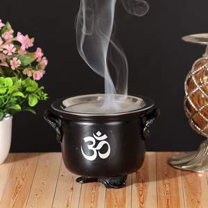 Nouveau fer de qualité supérieure Design moderne exclusif personnalisé imprimé avec trois pattes dans deux poignées noir enduit de brûleur net - Product Image 1