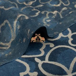 Tela de Algodón Índigo Hecha a Mano en India, Estampada con Bloques Sanganeri, Tela de Jaipur, Material en Crudo para Vestidos - Product Image 2