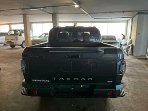 Camioneta Automática K l l A TAXMAN 2025 con Asientos de Cuero, Neumáticos R18 y Portaequipajes de Aleación de Aluminio - Product Image 4