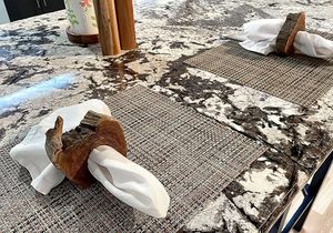 Ronds de serviette en bois de Noël indien exclusif d'élégance rustique pour les fêtes de mariage anneaux de serviette décoratifs de Table de cercle - Product Image 4