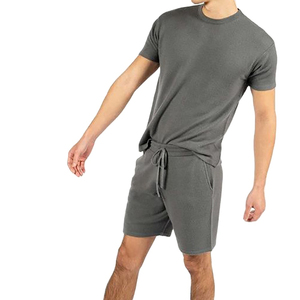 Ensemble t-shirt et short d'été décontracté deux pièces pour homme Séchage rapide 100% polyester Couleur et logo personnalisables - Product Image 6