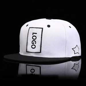 Sombreros ajustados personalizados con ala plana Estilo callejero deportivo Fabricación Nueva tendencia Bordado Logo Puff Métodos de impresión al por mayor - Product Image 5