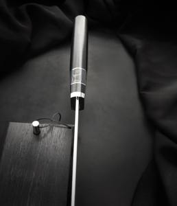 Cuchillo de Chef Profesional de Alta Calidad, Hoja de Acero Inoxidable, Elegante Mango de Madera, Funda de Cuero, Diseño Ambidiestro Hecho a Mano, Personalizable - Product Image 5