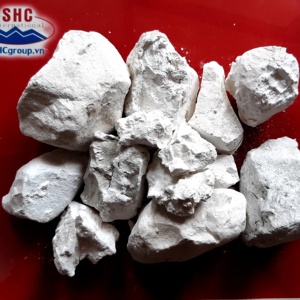 Vietnam La mejor calidad CaO min 92% Óxido de calcio Lima quemada Lima rápida Grumos de cal calcinada para industrias - Product Image 2