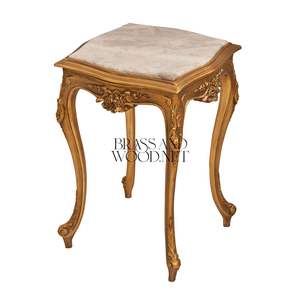 Table d'appoint carrée dorée de luxe avec plateau en marbre blanc de qualité supérieure et pieds en bois sculptés à la main de style baroque pour la décoration de palais - Product Image 5