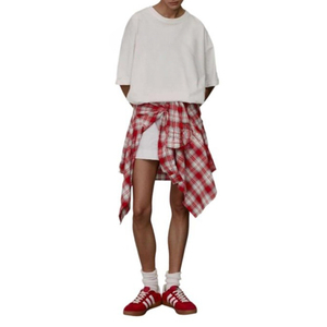 เสื้อยืดสำหรับกลางวันถึงกลางคืนสำหรับตารางงานที่ยุ่งเหมาะสำหรับการพบปะพบปะกันช่วงเช้ามื้อกลางวันช่วงช้อปปิ้งและการเดินเล่นตอนกลางคืนแบบสบายๆ - Product Image 1