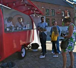 Acheter Mobile Street Food Kiosque pour Kebab Vending Utilisé Condition Fibre de verre Bar Concession Remorque pour Modèle Mobile Bar - Product Image 6