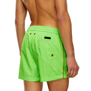 Shorts de bain pour hommes style streetwear en Spandex/Polyester, taille élastique, logo personnalisé, couleur unie, coupe élégante, fentes latérales, respirant - Product Image 3