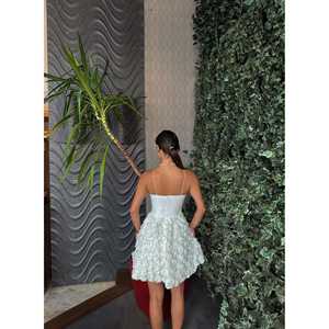 Robe 2171 faite à la main importée avec imprimé floral rose, silhouette trapèze sans bretelles, taille naturelle, tissu organza - Product Image 3