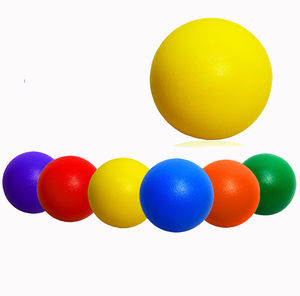 Pelota de Dodge para exteriores e interiores con logotipo impreso personalizado de alta calidad, pelotas de entrenamiento para partidos de cuero recién llegadas, venta al por mayor - Product Image 1