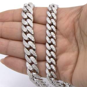 Collar de Cadena Cubana de Plata de Ley 925 Chapado en Oro Rosa para Mujer, Todas las Tallas, con Moissanita Redonda de Corte Brillante Engastada en Bisel - Product Image 5