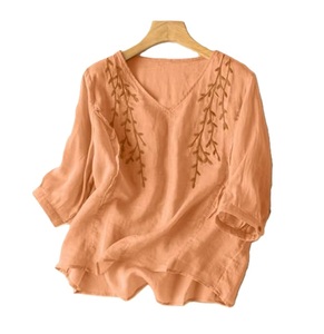 Meilleur choix Chemise à fleurs élégante pour femmes Confortable Coupe décontractée Design personnalisé Bouton Simple devant Fabriqué au Bangladesh - Product Image 1