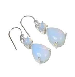 ต่างหูตะขอเกี่ยวโอปอลสีนม925พลอยเงินแท้ October birthstone เครื่องประดับทำด้วยมือของขวัญทรงลูกแพร์สำหรับคริสต์มาส - Product Image 1