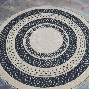 Tapis et carpettes tressés imprimés en jute fabriqués à la machine - Écologiques et adaptés aux animaux domestiques - Product Image 1