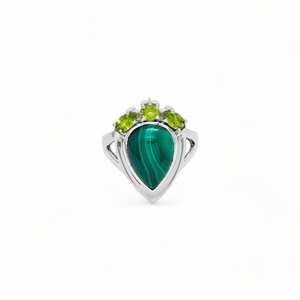 แหวนอัญมณีรูปลูกแพร์มาลาไคท์หายากอินเทจไม่ซ้ำใครดึงดูดใจแบบดั้งเดิมสำหรับงานแต่งงานแหวนอัญมณีตัวเรือนสีเงินแท้925 - Product Image 5