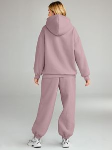 Sweat surdimensionné 400 GSM de haute qualité pour femmes Sweat à capuche et pantalon de survêtement avec logo personnalisé avec matériau respirant fabriqué au Pakistan - Product Image 4