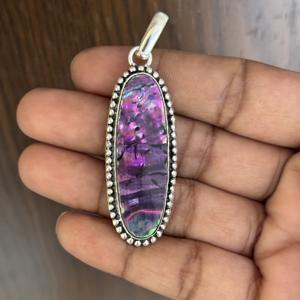 Collar Elegante y Único con Bisel de Abulón Rosa Largo y Colgante de Moissanita, Joyería Fina para Mujer, Ideal para Fiestas - Product Image 2