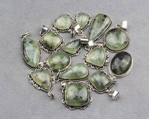 Lot en vrac naturel haute poli Cabochon vert Prehnite pierres précieuses en vrac Baho Design pendentif pour femmes bijoux personnalisés en gros - Product Image 2