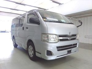 Voitures d'occasion TOYOTA HIACE reg usace disponibles - Product Image 2