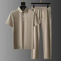 Costume deux pièces à manches courtes en soie glacée ultra-fine et séchage rapide, avec logo personnalisé brodé ou imprimé, idéal pour l'export.