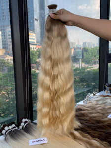 ผมแท้เวียดนามคุณภาพสูง น้ำหนัก 1 กิโลกรัม สีอ่อน ลอนธรรมชาติ เนื้อนุ่ม สำหรับต่อผมและถักเปีย สำหรับร้านเสริมสวย - Product Image 3