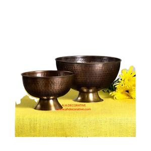 Lot de 2 bols à fleurs de luxe martelés en cuivre antique de haute qualité pour la décoration de table de mariage - Product Image 1