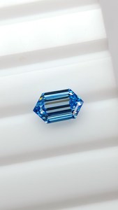 Diamante cultivado en laboratorio con certificación IGI de 1.80 quilates, corte hexagonal, color azul, para la elaboración de anillos, corte elegante, diamante suelto, disponible en todos los tamaños. - Product Image 2