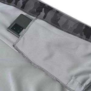 Survêtements personnalisés de haute qualité fabriqués au Pakistan, noir et gris, style tendance pour hommes, ensemble jogging deux pièces pour vêtements décontractés ou de sport - Product Image 4