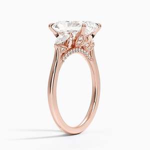 Bague de fiançailles en or 14K/18K avec trois diamants de laboratoire taille radiant et accent de diamant poire/rond pour femme, bijoux de luxe pour mariage - Product Image 4