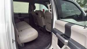 2023 Coche Usado F-150 con Volante a la Izquierda, Asientos de Cuero, Cámara Trasera, Premium de Temporada, en Buen Estado, Listo para Enviar - Product Image 4