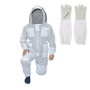 Combinaison d'apiculteur ventilée à 3 couches avec voile d'escrime et gants pour une apiculture sûre et confortable - Product Image 1