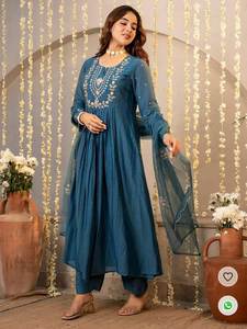 ชุดคุร์ตะปักลายขนเฟอร์เทียมแบบใหม่ พร้อมกางเกงและผ้าคลุมไหล่ สำหรับฤดูหนาว ฤดูร้อน ใส่ได้ทุกวัน ใส่ทำงาน ใส่ไปงานปาร์ตี้ หรือโอกาสพิเศษต่างๆ - Product Image 2