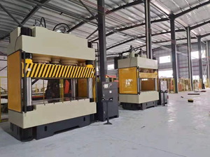 เครื่องปั๊มไฮดรอลิกประหยัดพลังงานแบบเซอร์โว 800 ตัน พร้อมโต๊ะทำงานขนาดใหญ่ ได้รับการรับรองมาตรฐาน ISO CE พร้อมมอเตอร์ปั๊มและเครื่องยนต์ - Product Image 4