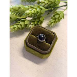Navajo Handmade Onyx & Sterling Silver Boho <b>Statement</b> <b>Ring</b> Size 7.5 Natural Stone Inlay Bezel Setting Everyday Wear - Product Image 3
