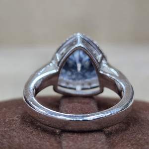 Anillo de Plata de Ley 925 con Gema de Moissanita Azul Corte Trillón Original, Joyería Fina, Vermeil Eternity, Venta al por Mayor - Product Image 6