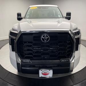 ¡Oferta Imperdible! Toyota Tundra 2024 Súper Limpia, 4x4, 3.4L V6, Automática, Blanca, Camioneta de Lujo - Product Image 1