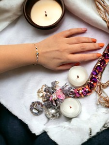 Pulsera Enrollable de Acero Inoxidable con Circonitas DAFNI BIG PAZAR - Exquisito Regalo Hecho a Mano para el Día de la Madre y del Padre - Product Image 2