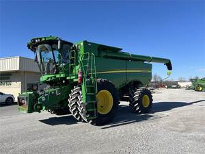 Cosechadora John Deere S680 de Calidad Premium Usada en Agricultura, Máquina de Cosecha de Granos y Yuca de Alta Productividad en Venta - Product Image 4