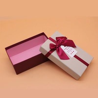 Cajas de envío de cartón corrugado plegables al por mayor, embalaje de correo personalizado para el cuidado de la piel, caja de regalo de papel para vacaciones