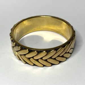 Bracelets tressés en laiton doré des années 1970 Bracelet ethnique belle grosse déclaration Bracelet en laiton épais - Product Image 4