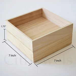 Bandeja de madera apilable pequeña - Product Image 1