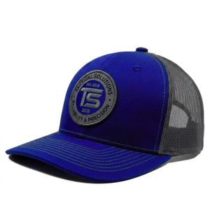 Gorra Trucker de 6 Paneles Fabricada en Vietnam con Logotipo de Parche Tejido Personalizado, Estructura Rígida y Malla Trasera, Gorra de Béisbol Deportiva para Exteriores con Cierre a Presión - Product Image 4