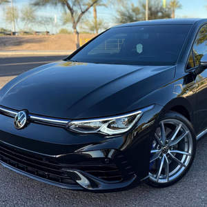 Volkswagen Golf R 2024 d'occasion en bon état, 315 ch, 4 cylindres turbocompressés, transmission intégrale, système de différentiel croisé X D S - Product Image 1