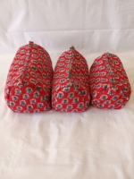 Pochette de maquillage vintage en coton matelassé imprimé à la main en Inde avec motif floral pour femmes avec fermeture à glissière pour les voyages pour les sacs