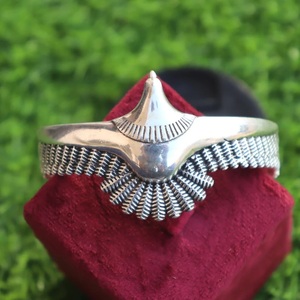 Bracelet manchette en argent sterling 925 avec plumes d'oiseau d'aigle Déclaration unique de bijoux fins pour cadeau d'anniversaire - Product Image 2