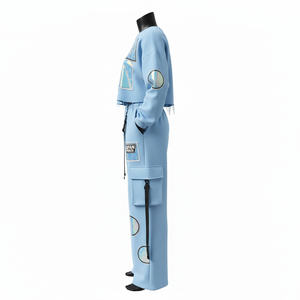 Conjunto de sudadera corta y pantalones cargo de felpa de algodón y poliéster premium de 320 GSM con logo reflectante azul para mujer - Product Image 2